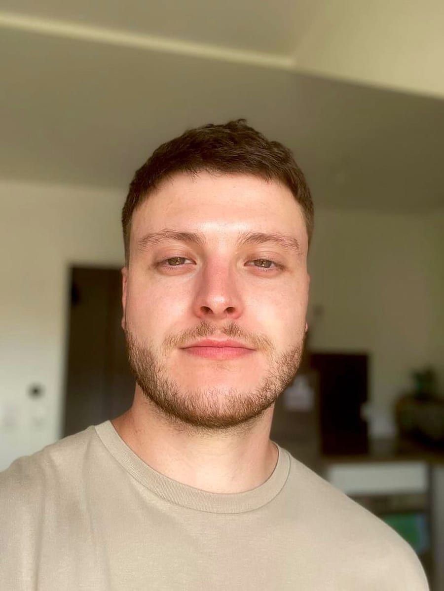 Profil von Anys