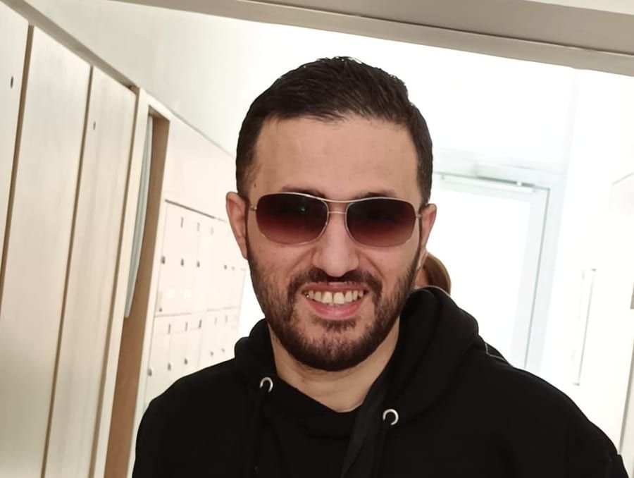 Profil von Farouq